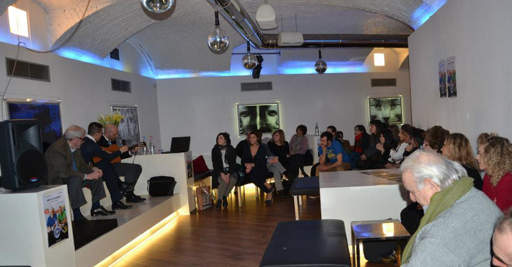 Presentazione a Milano di Amplifichiamoci con Luigi Ferrari già fondatore di Ipsos