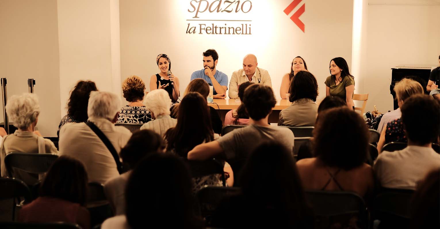 Presentato alla Feltrinelli il nuovo libro di Storie di Napoli